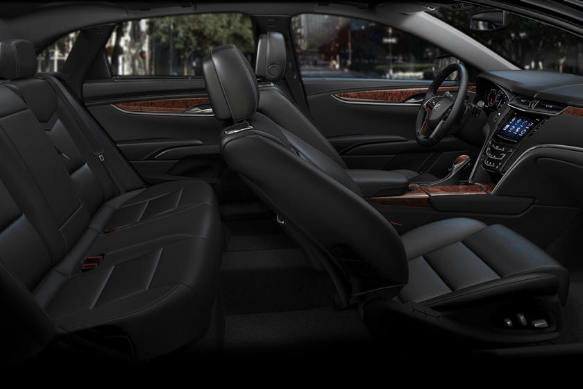 Cadillac XTS 2016 (Sedan)