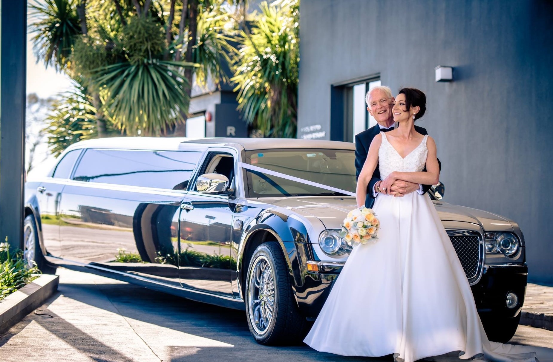 Chicago Wedding Limo Services Anniversary Chauffeur Service